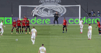 火箭哈登末节爆发连得15分