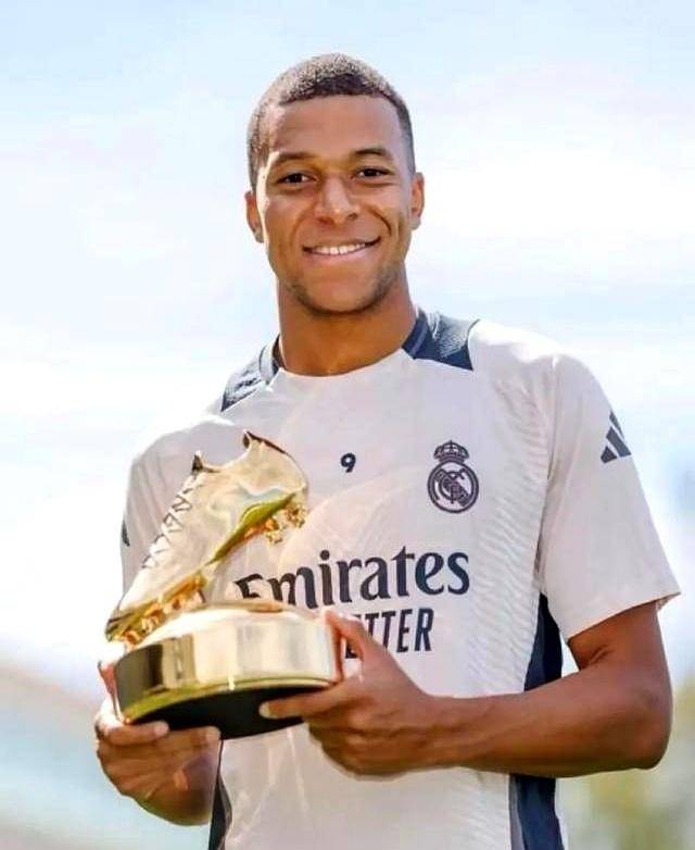 欧冠战报：奥赖利破门，哈兰德点射，曼城2-1逆转客胜皇马