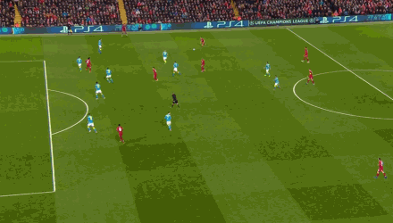 詹姆斯关键时刻稳住节奏